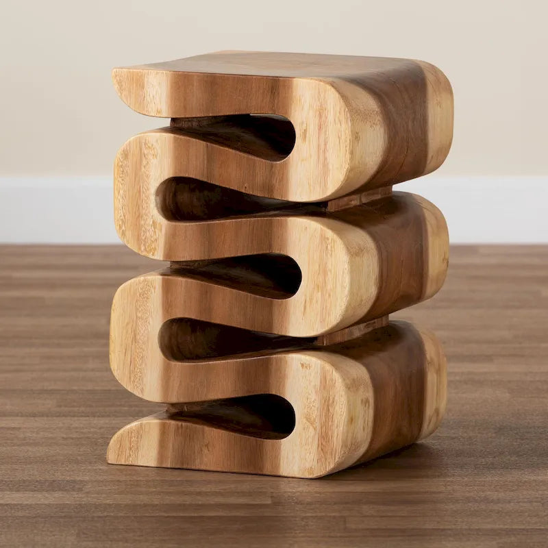 Tavolino laterale scultoreo in legno di suar intagliato a mano, marrone naturale, design traforato
