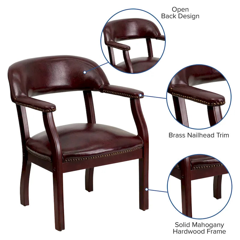 Fauteuil de réception de bureau traditionnel capitonné de type fauteuil de capitaine, avec clous décoratifs sur les accoudoirs